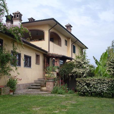 Bed and Breakfast La Vecchia Quercia Selci  Exterior foto