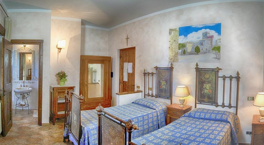 Bed and Breakfast La Vecchia Quercia Selci  Habitación foto